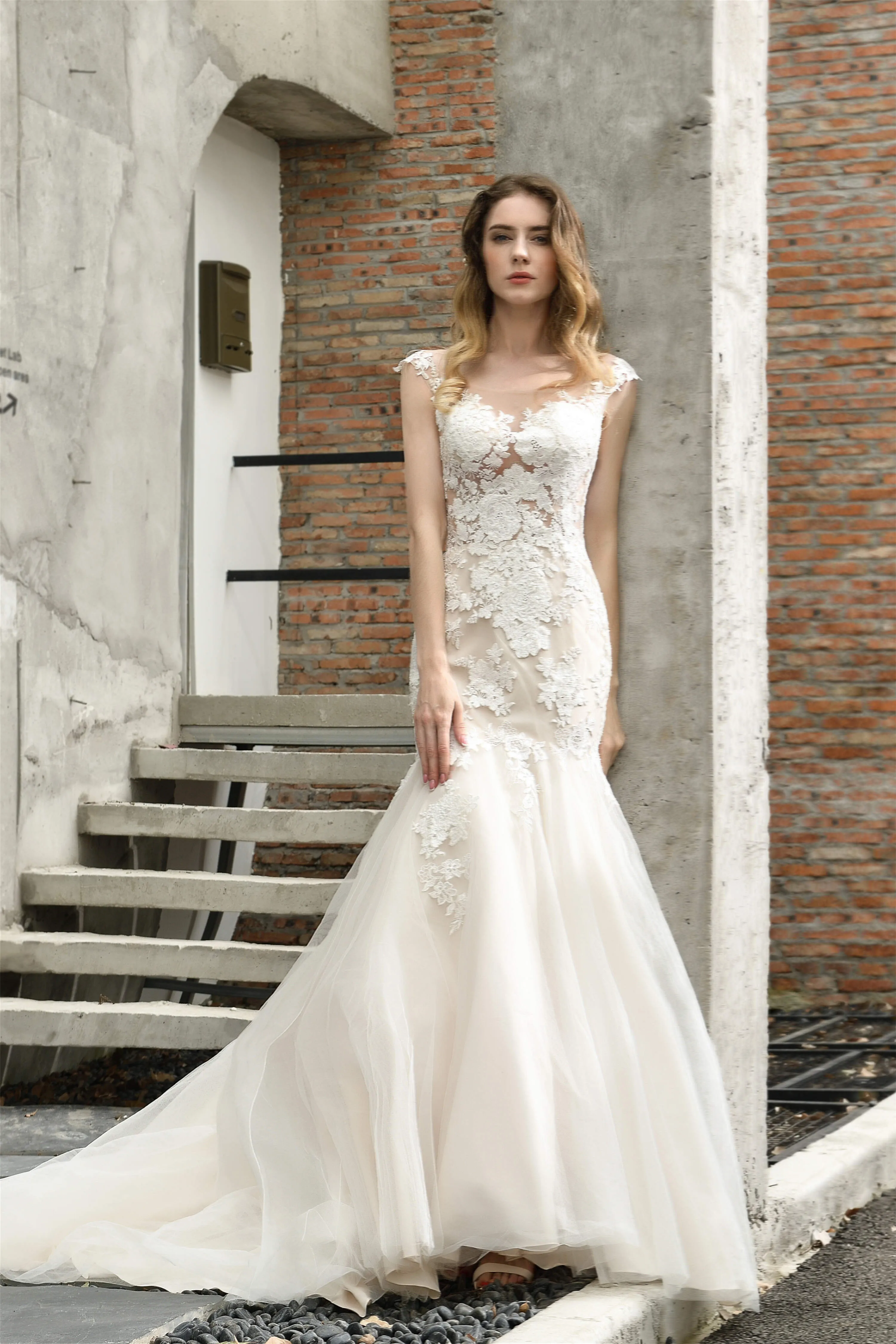 Lace Mermaid Ivory Wedding Dresses with Short Sleeves