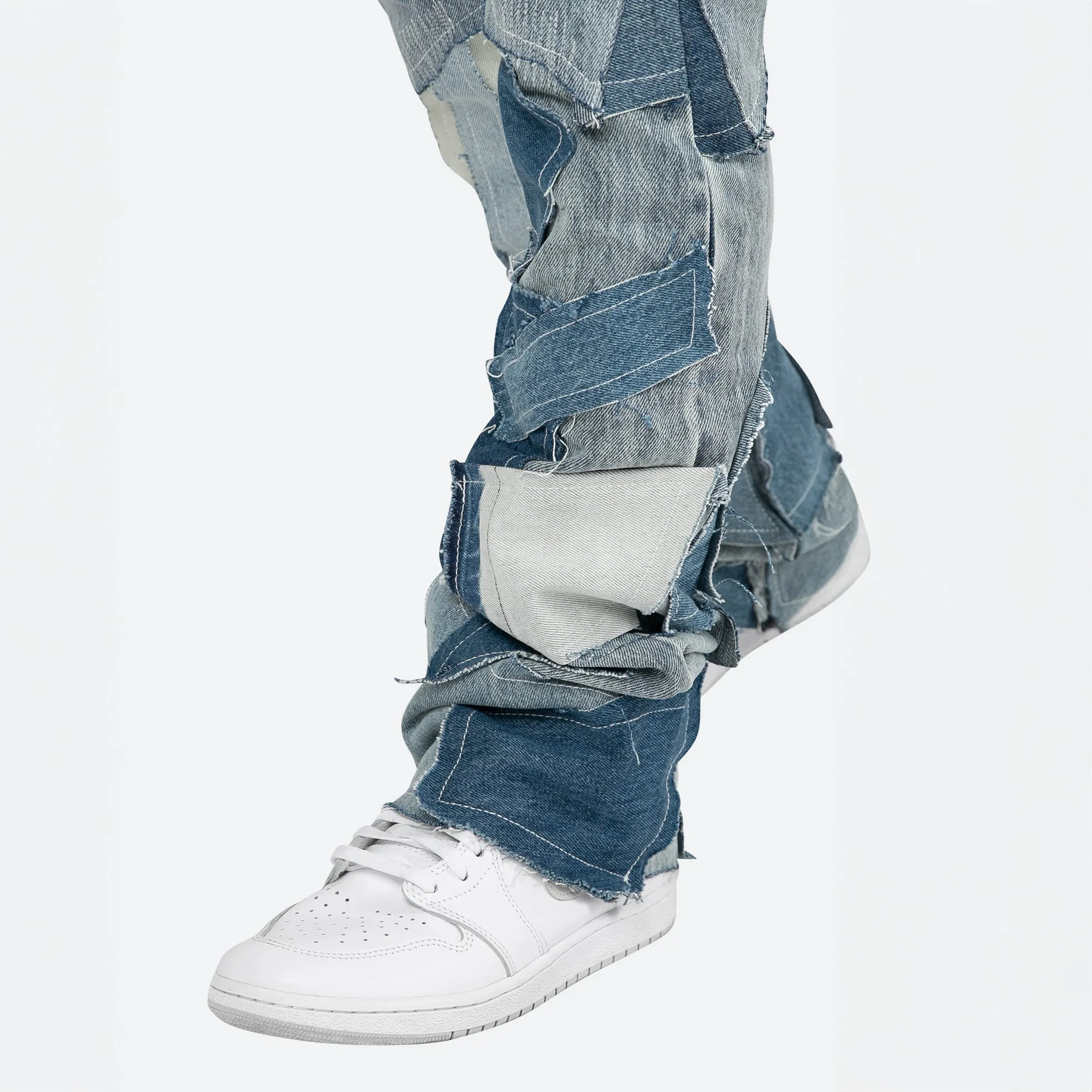 MNML B424 Patch Flare Denim Jean