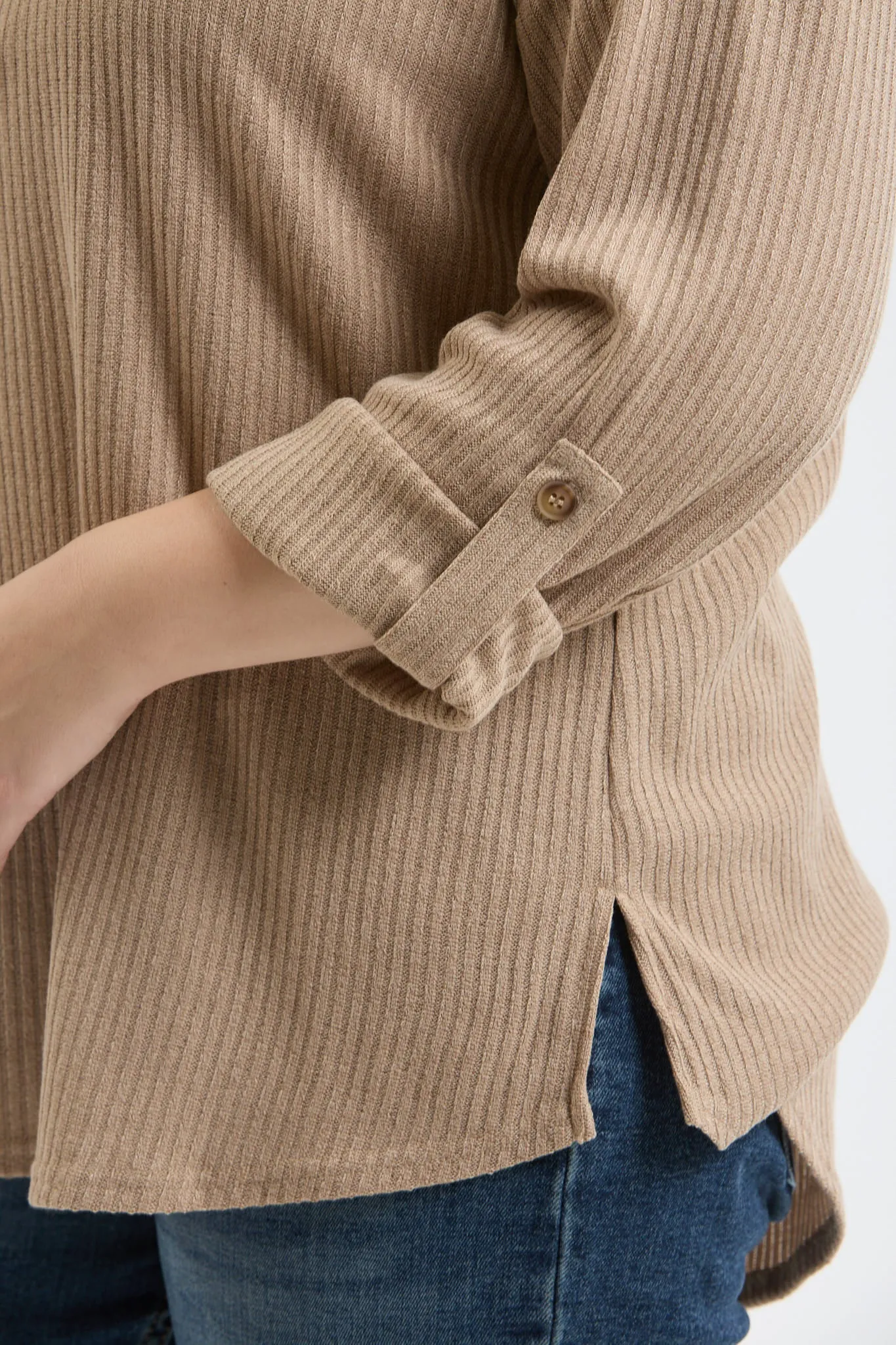 PLUS 3/4 TAB SLEEVE HENLEY KNIT TOP