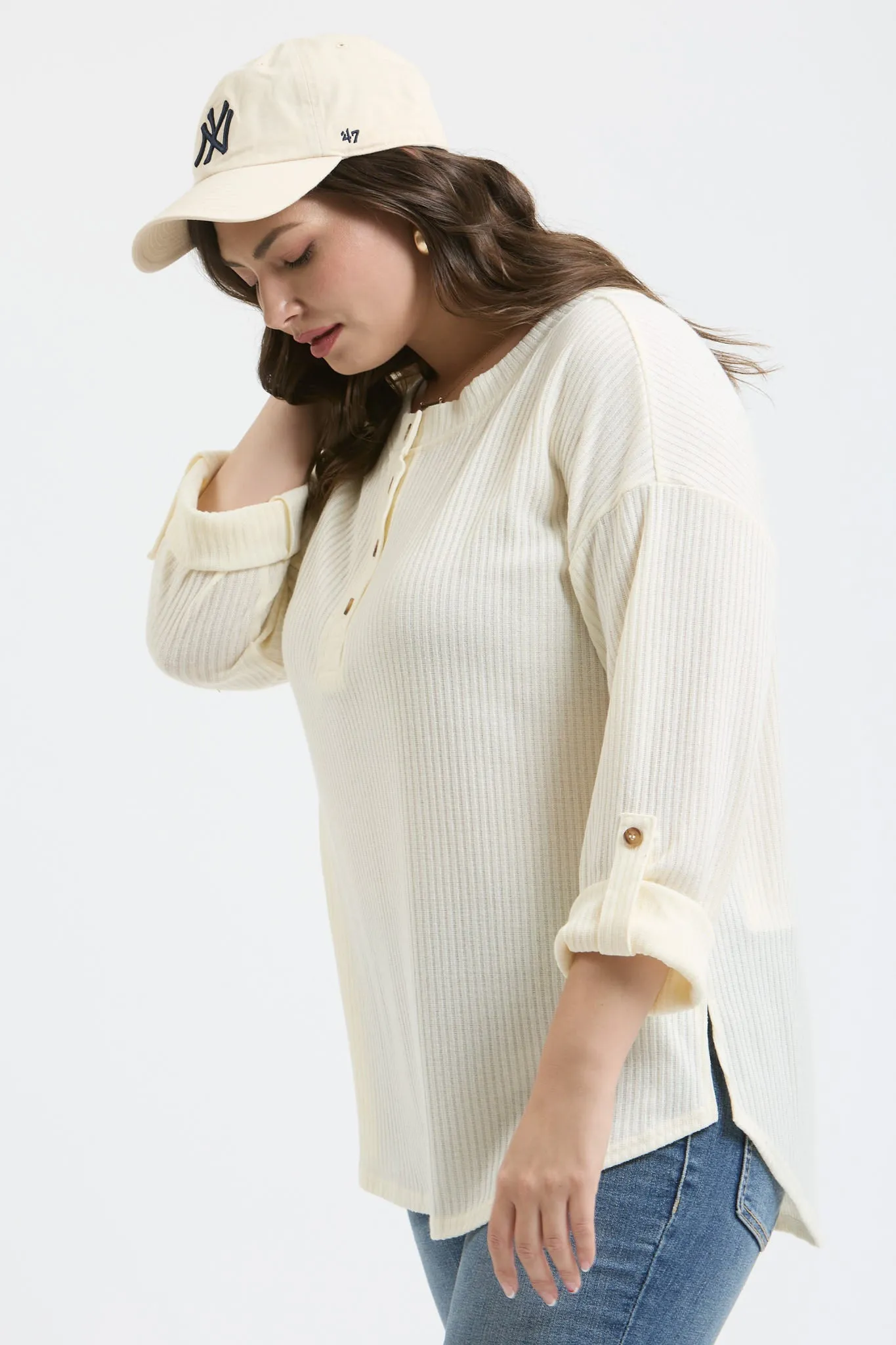 PLUS 3/4 TAB SLEEVE HENLEY KNIT TOP