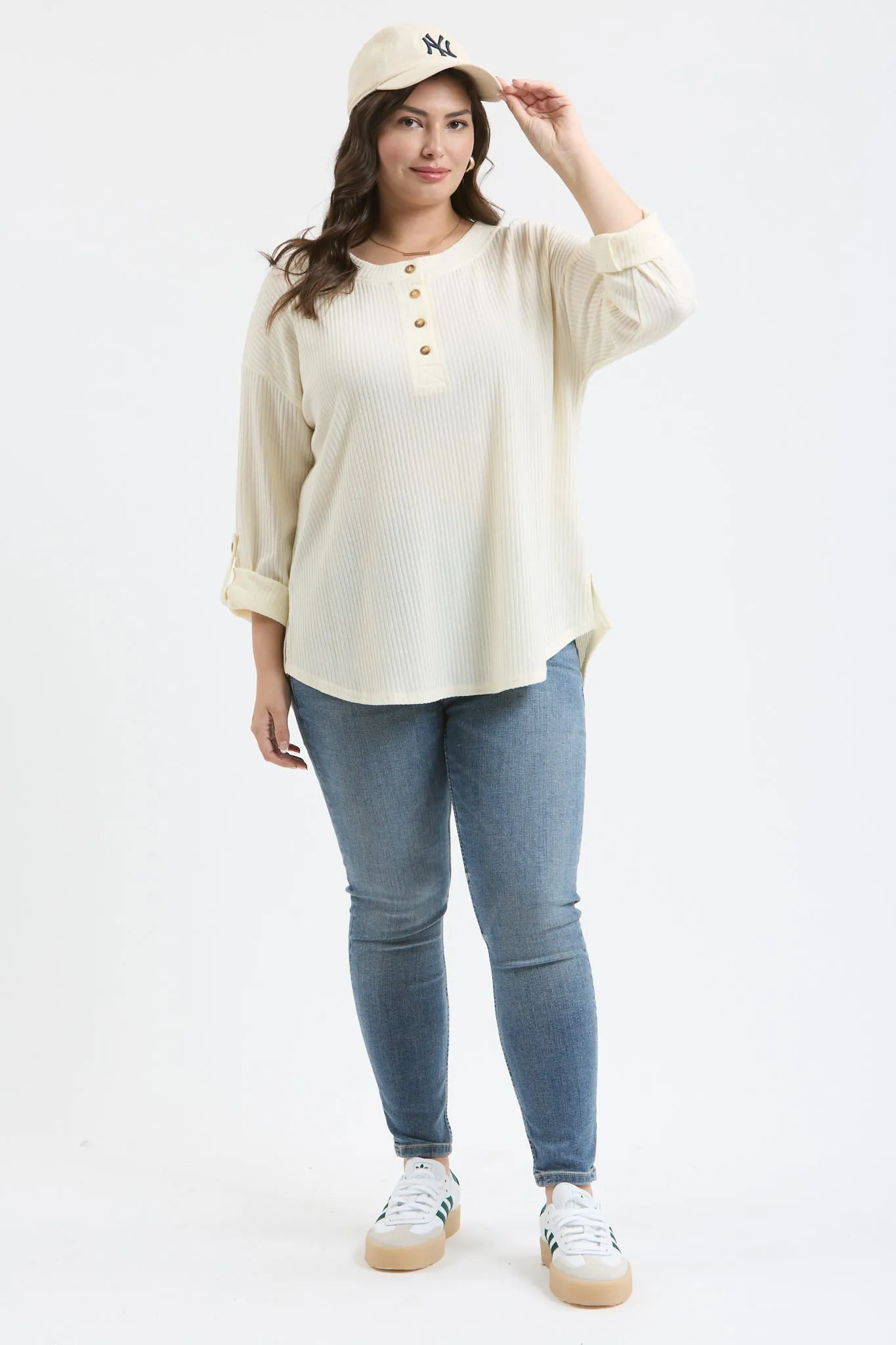 PLUS 3/4 TAB SLEEVE HENLEY KNIT TOP