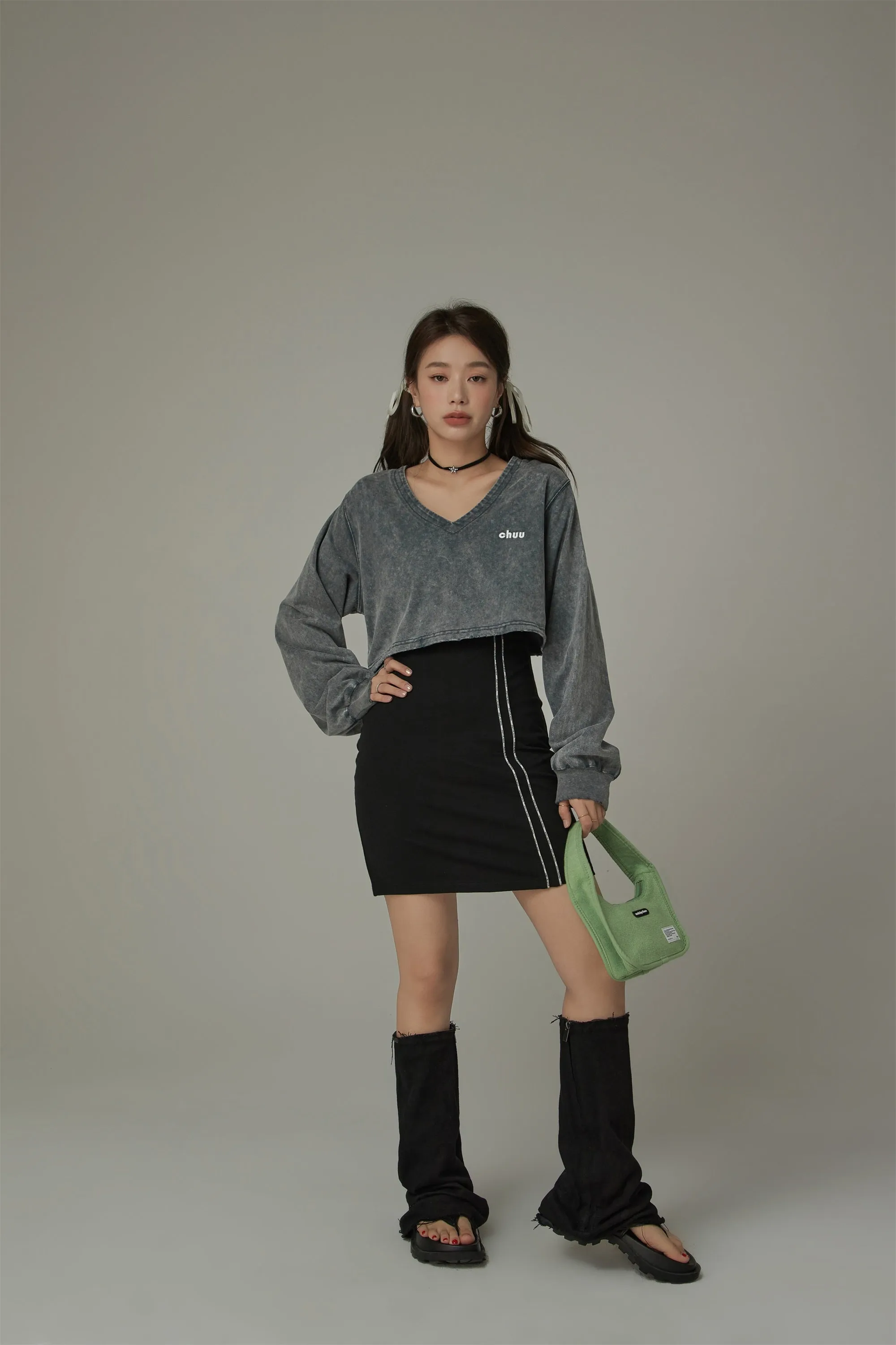 V-Neck Cropped Sweatshirt