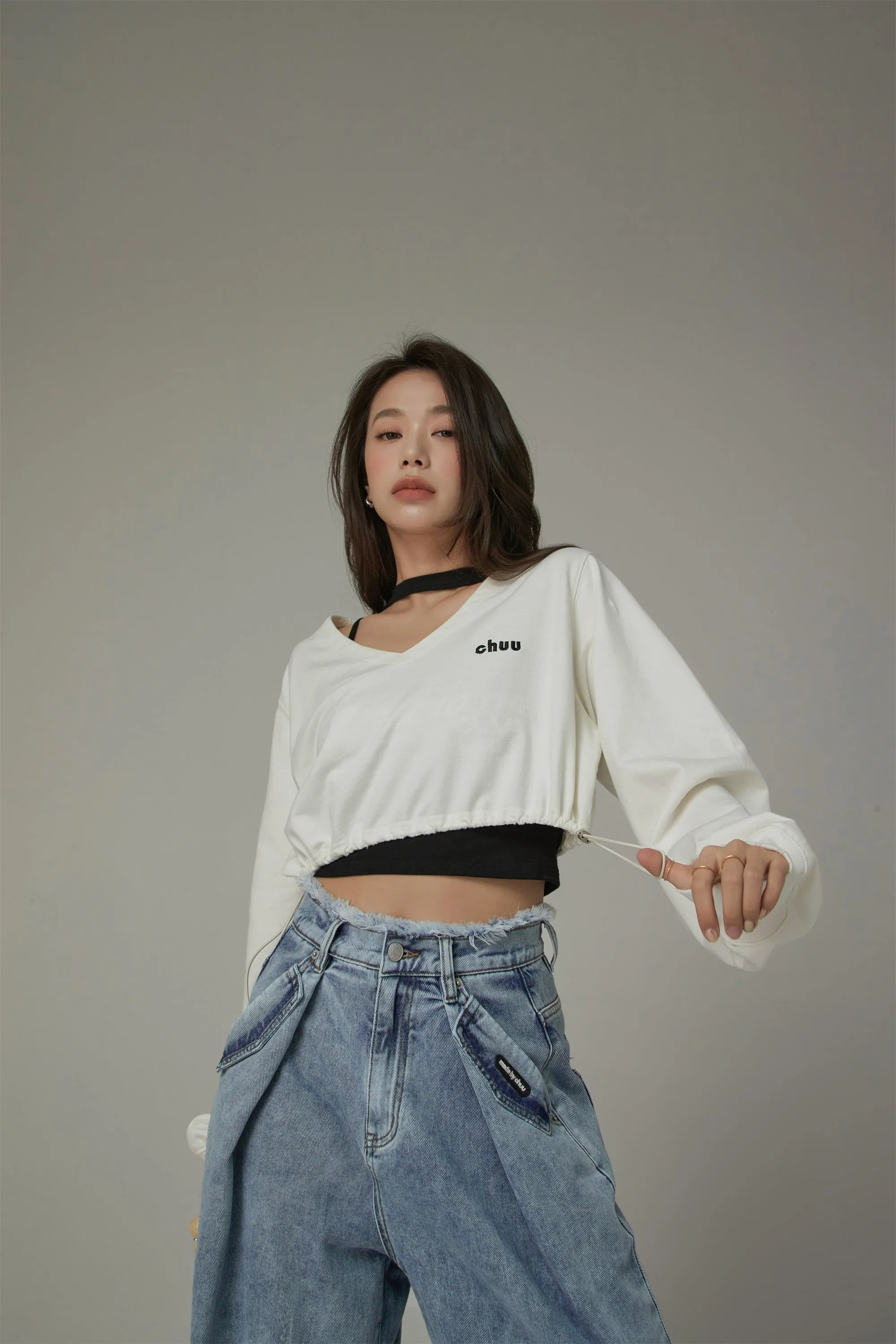 V-Neck Cropped Sweatshirt